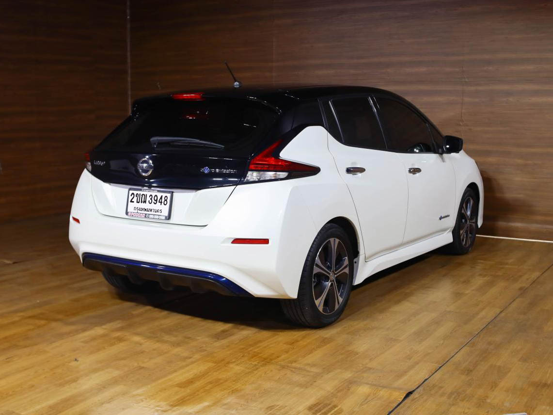 Nissan leaf deals sl plus 2019